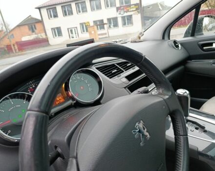 Серый Пежо 5008, объемом двигателя 2 л и пробегом 247 тыс. км за 10500 $, фото 8 на Automoto.ua