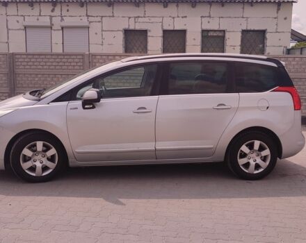 Сірий Пежо 5008, об'ємом двигуна 1.6 л та пробігом 320 тис. км за 8100 $, фото 22 на Automoto.ua