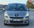 Серый Пежо 5008, объемом двигателя 1.6 л и пробегом 264 тыс. км за 8700 $, фото 1 на Automoto.ua