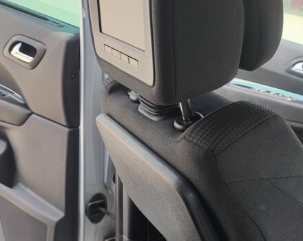 Сірий Пежо 5008, об'ємом двигуна 1.6 л та пробігом 320 тис. км за 8100 $, фото 8 на Automoto.ua