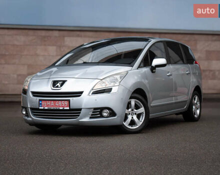 Сірий Пежо 5008, об'ємом двигуна 1.6 л та пробігом 243 тис. км за 9500 $, фото 5 на Automoto.ua