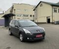 Серый Пежо 5008, объемом двигателя 1.6 л и пробегом 189 тыс. км за 8200 $, фото 8 на Automoto.ua