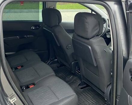 Серый Пежо 5008, объемом двигателя 1.6 л и пробегом 189 тыс. км за 8200 $, фото 10 на Automoto.ua