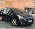 Сірий Пежо 5008, об'ємом двигуна 1.6 л та пробігом 305 тис. км за 7200 $, фото 2 на Automoto.ua