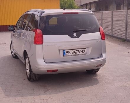 Сірий Пежо 5008, об'ємом двигуна 1.6 л та пробігом 320 тис. км за 8100 $, фото 21 на Automoto.ua