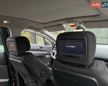 Серый Пежо 5008, объемом двигателя 1.6 л и пробегом 189 тыс. км за 8200 $, фото 16 на Automoto.ua