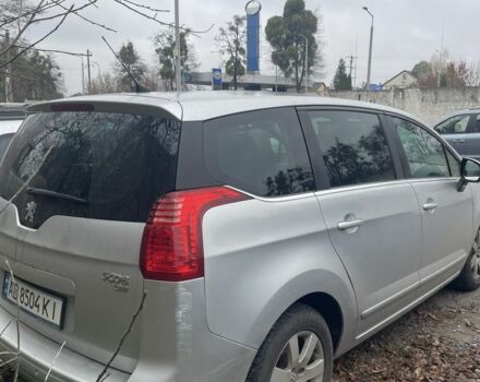 Серый Пежо 5008, объемом двигателя 1.6 л и пробегом 250 тыс. км за 7000 $, фото 3 на Automoto.ua