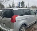 Серый Пежо 5008, объемом двигателя 1.6 л и пробегом 250 тыс. км за 7000 $, фото 3 на Automoto.ua