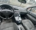 Серый Пежо 5008, объемом двигателя 1.6 л и пробегом 250 тыс. км за 7000 $, фото 5 на Automoto.ua