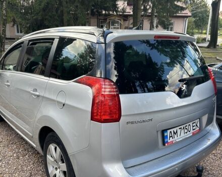 Серый Пежо 5008, объемом двигателя 1.6 л и пробегом 192 тыс. км за 8450 $, фото 2 на Automoto.ua