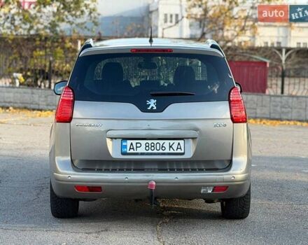 Серый Пежо 5008, объемом двигателя 1.6 л и пробегом 264 тыс. км за 8700 $, фото 5 на Automoto.ua