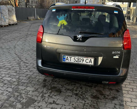 Сірий Пежо 5008, об'ємом двигуна 1.56 л та пробігом 245 тис. км за 8000 $, фото 7 на Automoto.ua