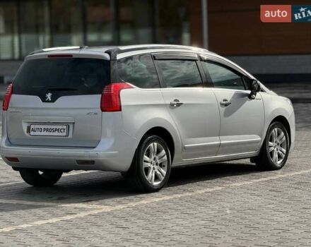 Серый Пежо 5008, объемом двигателя 1.6 л и пробегом 269 тыс. км за 7500 $, фото 15 на Automoto.ua