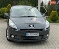 Серый Пежо 5008, объемом двигателя 1.6 л и пробегом 251 тыс. км за 7800 $, фото 2 на Automoto.ua