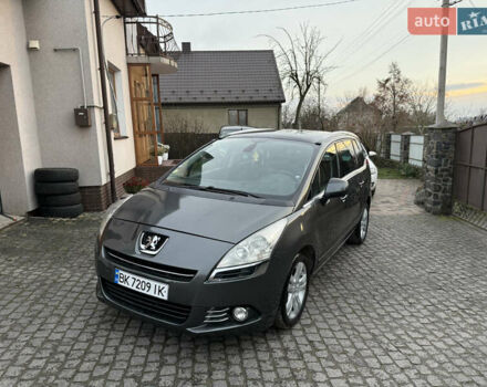 Серый Пежо 5008, объемом двигателя 2 л и пробегом 231 тыс. км за 9500 $, фото 13 на Automoto.ua