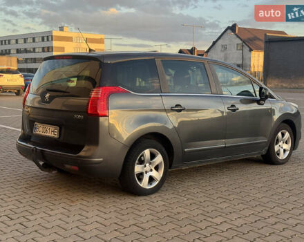 Сірий Пежо 5008, об'ємом двигуна 1.6 л та пробігом 269 тис. км за 7700 $, фото 10 на Automoto.ua