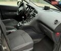 Серый Пежо 5008, объемом двигателя 1.6 л и пробегом 251 тыс. км за 7800 $, фото 27 на Automoto.ua