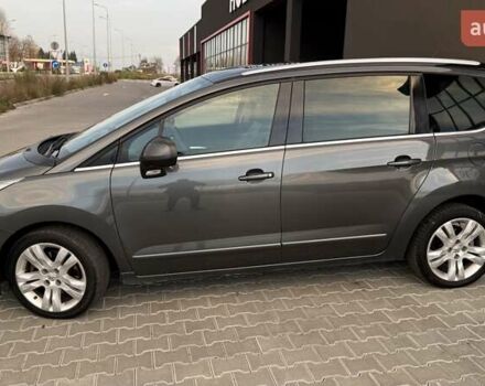 Серый Пежо 5008, объемом двигателя 2 л и пробегом 211 тыс. км за 10699 $, фото 4 на Automoto.ua