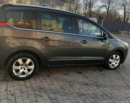 Сірий Пежо 5008, об'ємом двигуна 1.56 л та пробігом 245 тис. км за 8000 $, фото 8 на Automoto.ua
