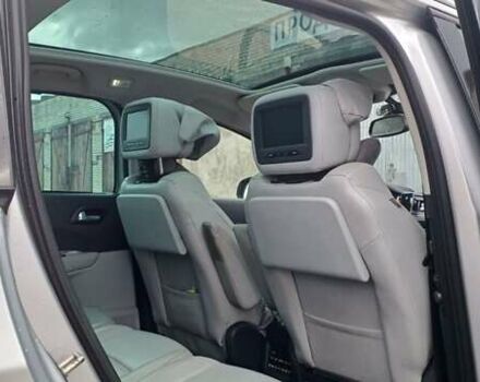 Серый Пежо 5008, объемом двигателя 1.6 л и пробегом 217 тыс. км за 9500 $, фото 2 на Automoto.ua