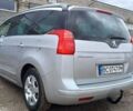 Серый Пежо 5008, объемом двигателя 1.6 л и пробегом 217 тыс. км за 9500 $, фото 1 на Automoto.ua