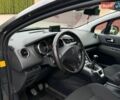 Серый Пежо 5008, объемом двигателя 1.6 л и пробегом 251 тыс. км за 7800 $, фото 23 на Automoto.ua