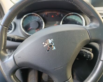 Сірий Пежо 5008, об'ємом двигуна 8 л та пробігом 350 тис. км за 4000 $, фото 5 на Automoto.ua
