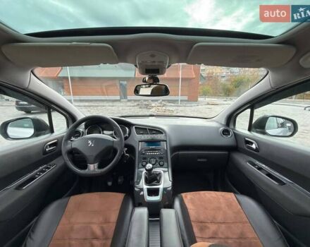 Серый Пежо 5008, объемом двигателя 1.6 л и пробегом 269 тыс. км за 7500 $, фото 21 на Automoto.ua