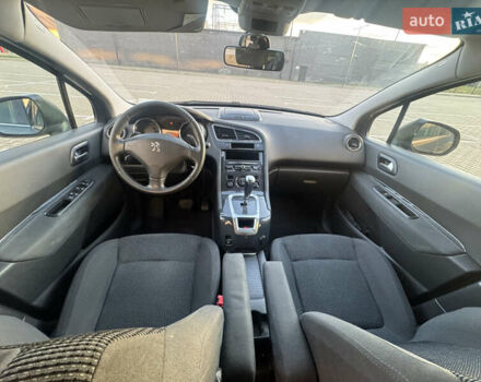 Сірий Пежо 5008, об'ємом двигуна 1.6 л та пробігом 269 тис. км за 7700 $, фото 26 на Automoto.ua