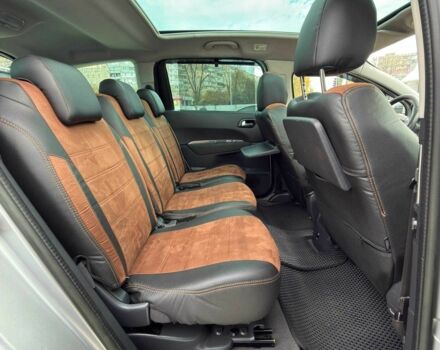 Сірий Пежо 5008, об'ємом двигуна 1.6 л та пробігом 268 тис. км за 7500 $, фото 14 на Automoto.ua
