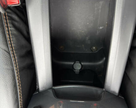 Серый Пежо 5008, объемом двигателя 1.6 л и пробегом 269 тыс. км за 7500 $, фото 2 на Automoto.ua