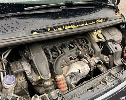 Серый Пежо 5008, объемом двигателя 1.6 л и пробегом 254 тыс. км за 7000 $, фото 35 на Automoto.ua