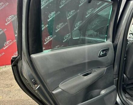 Серый Пежо 5008, объемом двигателя 1.6 л и пробегом 254 тыс. км за 7000 $, фото 22 на Automoto.ua