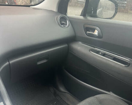 Серый Пежо 5008, объемом двигателя 1.6 л и пробегом 260 тыс. км за 10777 $, фото 15 на Automoto.ua