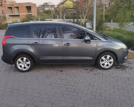 Сірий Пежо 5008, об'ємом двигуна 1.6 л та пробігом 256 тис. км за 8300 $, фото 9 на Automoto.ua