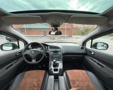 Сірий Пежо 5008, об'ємом двигуна 1.6 л та пробігом 268 тис. км за 7500 $, фото 8 на Automoto.ua