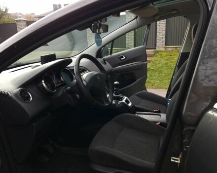 Сірий Пежо 5008, об'ємом двигуна 1.6 л та пробігом 192 тис. км за 9100 $, фото 5 на Automoto.ua