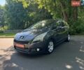 Серый Пежо 5008, объемом двигателя 1.6 л и пробегом 218 тыс. км за 9000 $, фото 1 на Automoto.ua