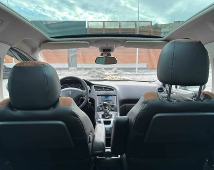 Сірий Пежо 5008, об'ємом двигуна 1.6 л та пробігом 268 тис. км за 7500 $, фото 10 на Automoto.ua