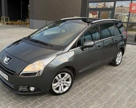 Серый Пежо 5008, объемом двигателя 2 л и пробегом 211 тыс. км за 10699 $, фото 2 на Automoto.ua
