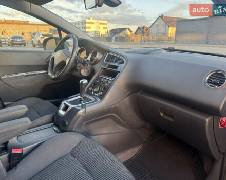 Сірий Пежо 5008, об'ємом двигуна 1.6 л та пробігом 269 тис. км за 7700 $, фото 30 на Automoto.ua