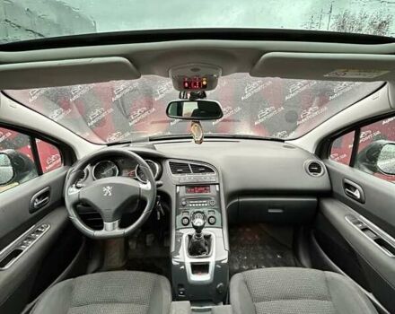 Серый Пежо 5008, объемом двигателя 1.6 л и пробегом 254 тыс. км за 7000 $, фото 15 на Automoto.ua