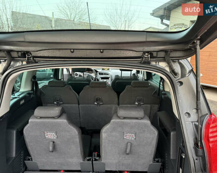 Серый Пежо 5008, объемом двигателя 2 л и пробегом 231 тыс. км за 9500 $, фото 20 на Automoto.ua