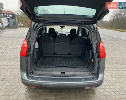 Серый Пежо 5008, объемом двигателя 1.6 л и пробегом 272 тыс. км за 7800 $, фото 9 на Automoto.ua