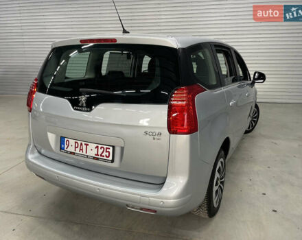 Сірий Пежо 5008, об'ємом двигуна 1.6 л та пробігом 237 тис. км за 10650 $, фото 17 на Automoto.ua