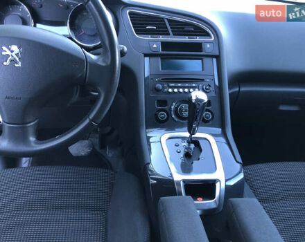 Сірий Пежо 5008, об'ємом двигуна 1.6 л та пробігом 185 тис. км за 10400 $, фото 48 на Automoto.ua
