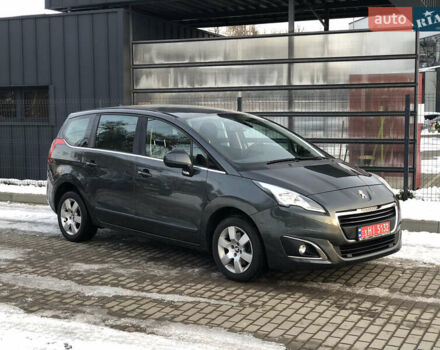Сірий Пежо 5008, об'ємом двигуна 1.6 л та пробігом 185 тис. км за 10400 $, фото 4 на Automoto.ua