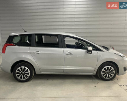 Сірий Пежо 5008, об'ємом двигуна 1.6 л та пробігом 237 тис. км за 10650 $, фото 10 на Automoto.ua