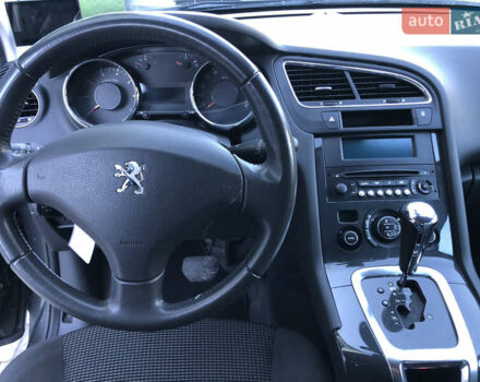 Сірий Пежо 5008, об'ємом двигуна 1.6 л та пробігом 185 тис. км за 10400 $, фото 47 на Automoto.ua