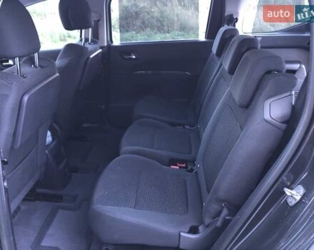 Сірий Пежо 5008, об'ємом двигуна 1.6 л та пробігом 185 тис. км за 10800 $, фото 34 на Automoto.ua